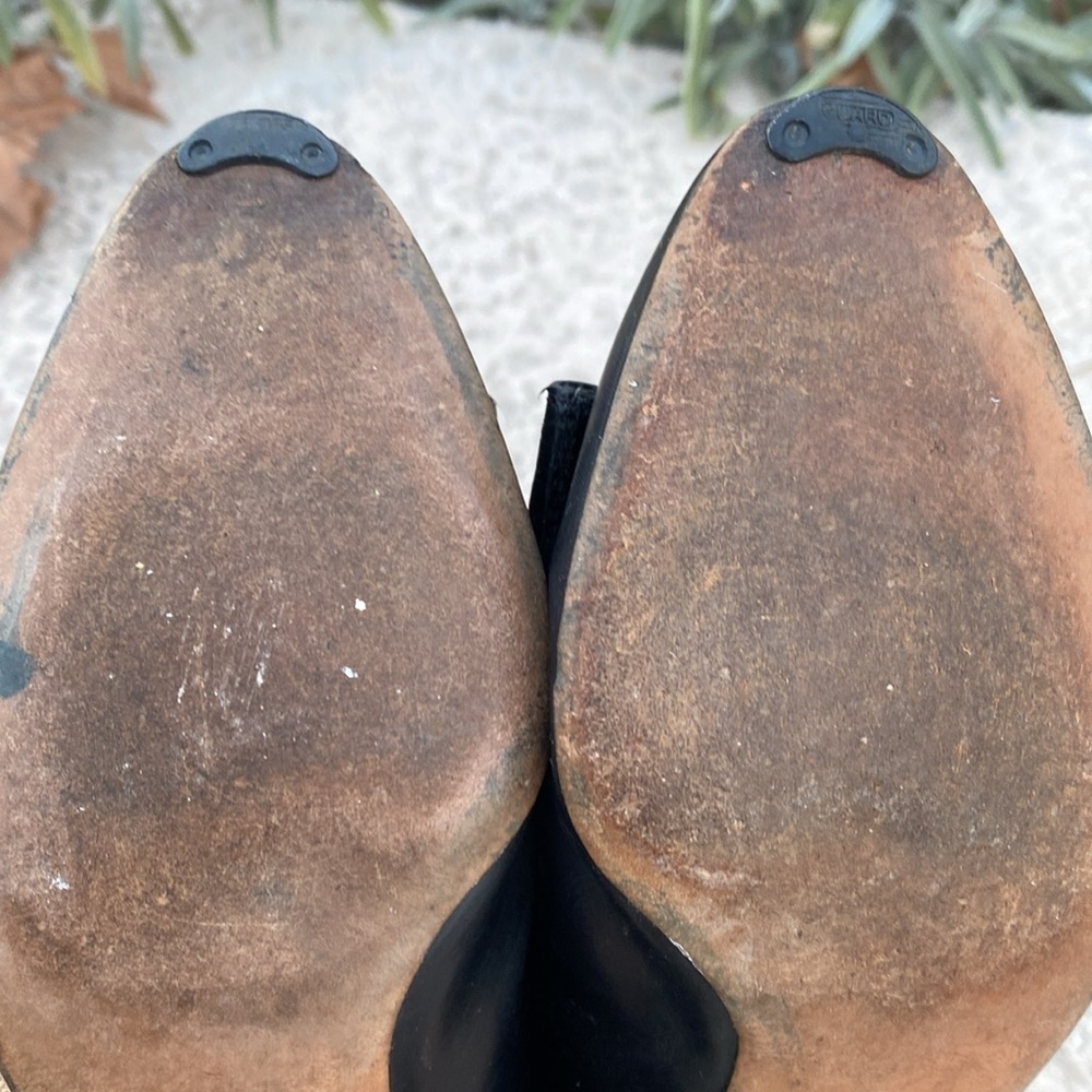 Salvatore Ferragamo bow pumps with snakeskin texture and brass hardware 5.5 B - Picture 11 of 14